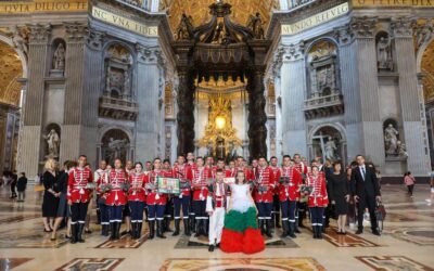 Гвардеец от Гимназията по туризъм във Ватикана